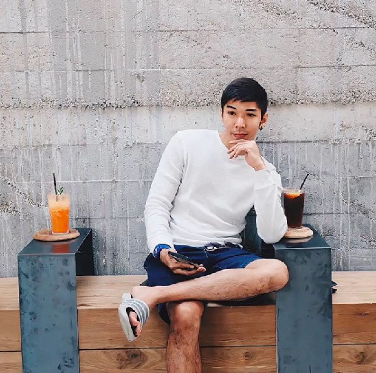 ส่องซิกแพคสุดเปรี๊ยะของ "กัญจน์ ภักดีวิจิตร" เจ้าของฉายา "นักปิ้งไก่ในตำนาน”