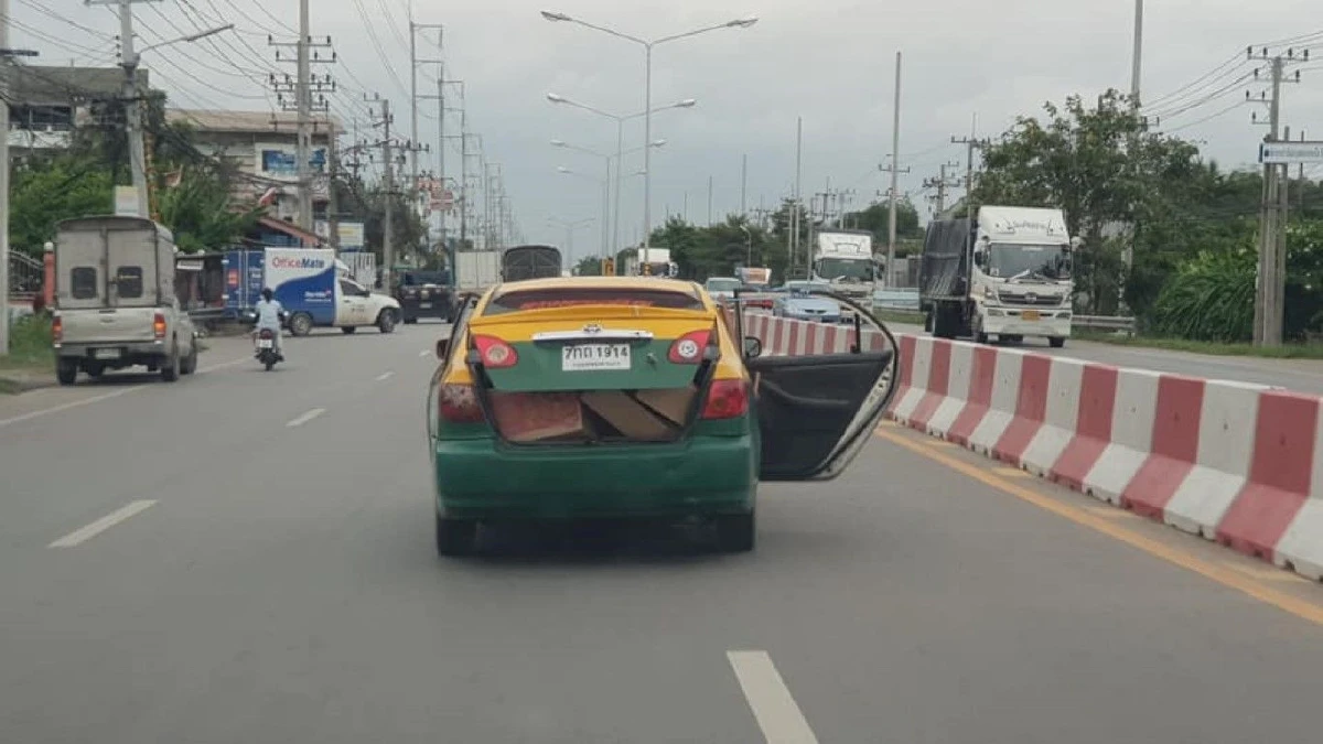 คำอธิบายจากคนขับ "แท็กซี่" หลังขนของล้นคันจนปิดประตูไม่ได้