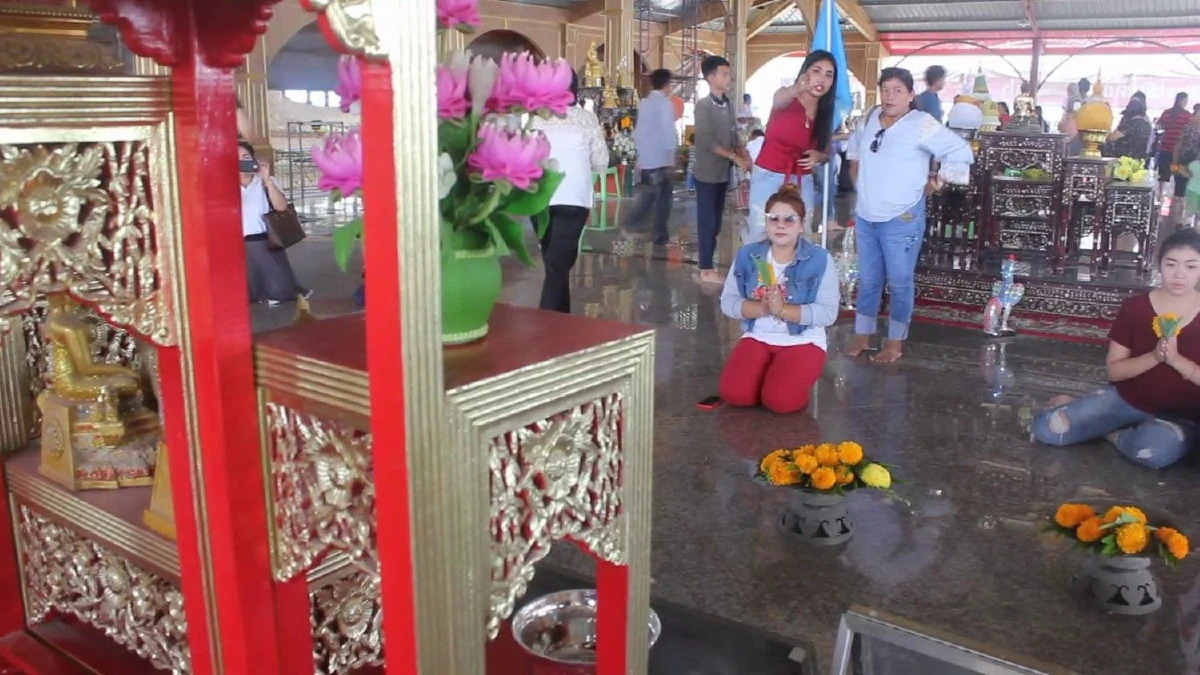 แม่ค้าแจกทุเรียนฟรี3ตันครึ่ง แก้บน "ไอ้ไข่วัดเจดีย์" หลังขายได้กำไรกว่า10ล้าน