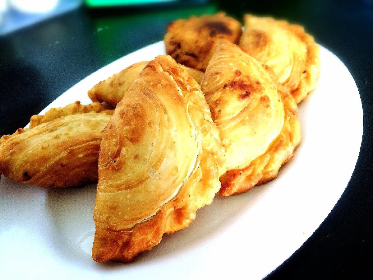 "กินปุ๊บเป็นกระหรี่ปั๊บ" คุยกับ ภัทรพล เจ้าของไอเดียพากะหรี่ดัง