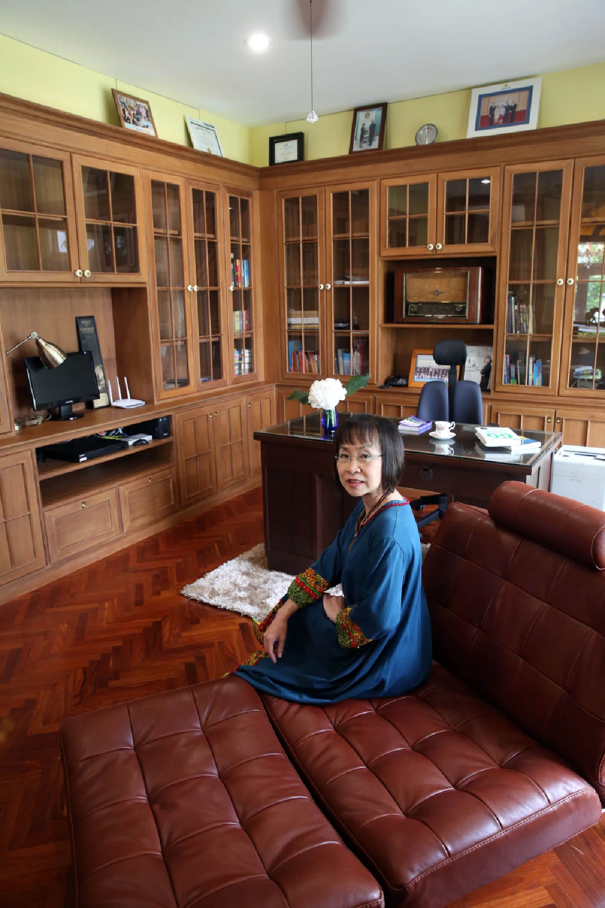 ดร.ศิริยุพา รุ่งเริงสุข สุขกับเฟอร์นิเจอร์โบราณในบ้านเมดิเตอร์เรเนียน