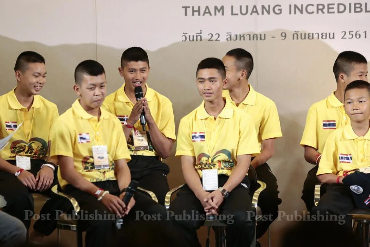 "ทีมหมูป่า"สำนึกในพระมหากรุณาธิคุณ-ขอบคุณทุกฝ่ายช่วยชีวิตพ้นถ้ำหลวง