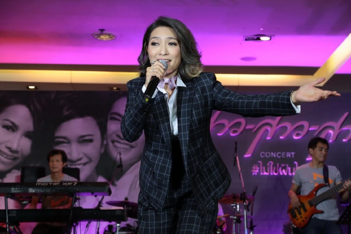 “สาว สาว สาว” รวมตัวขึ้นเวทีโชว์ด้วยกันเป็นครั้งแรกในรอบ 34 ปี