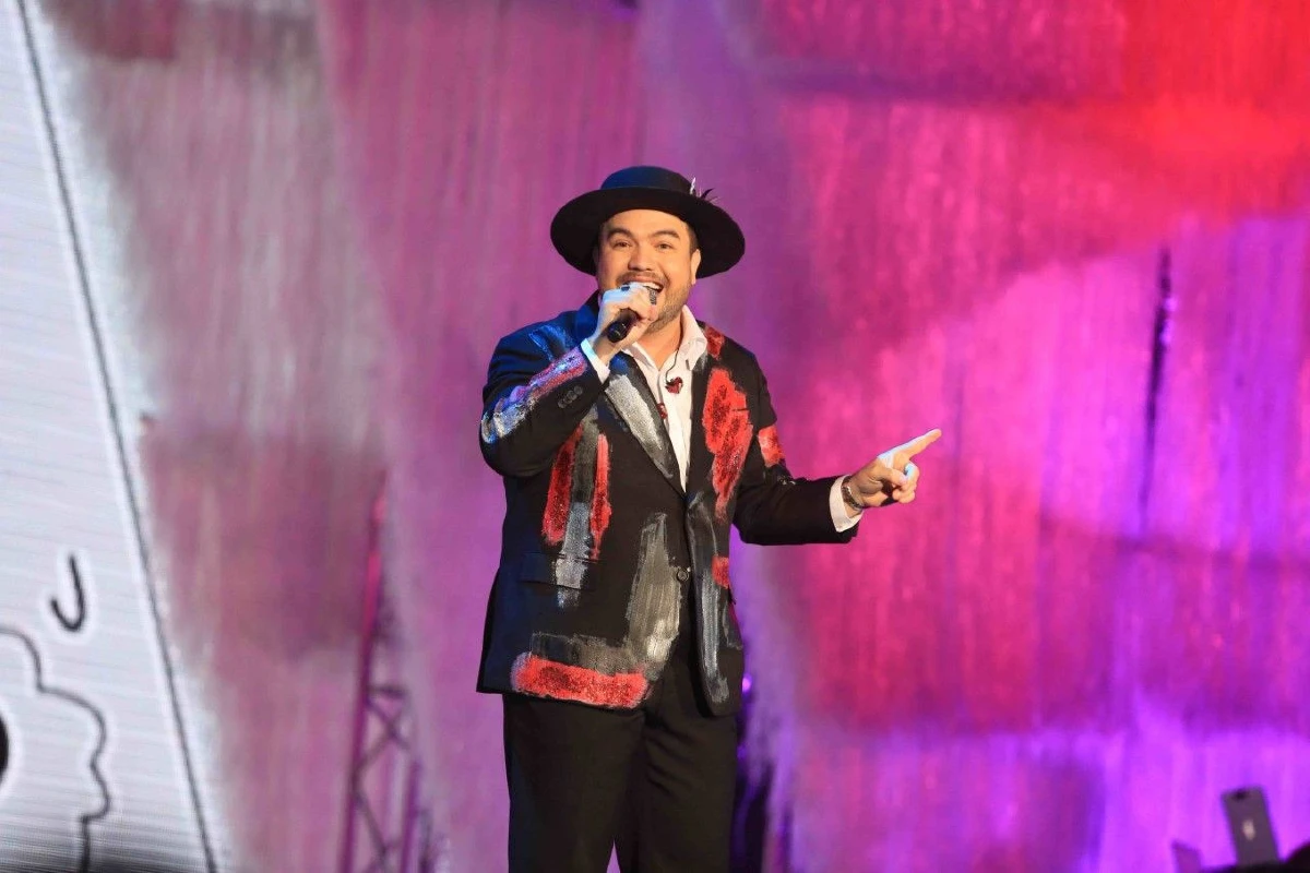 โอ๊ต ปราโมทย์ ขนเพื่อนรักร่วมแจมล้นเวที ในโชว์เดี่ยวครบรสครั้งแรก