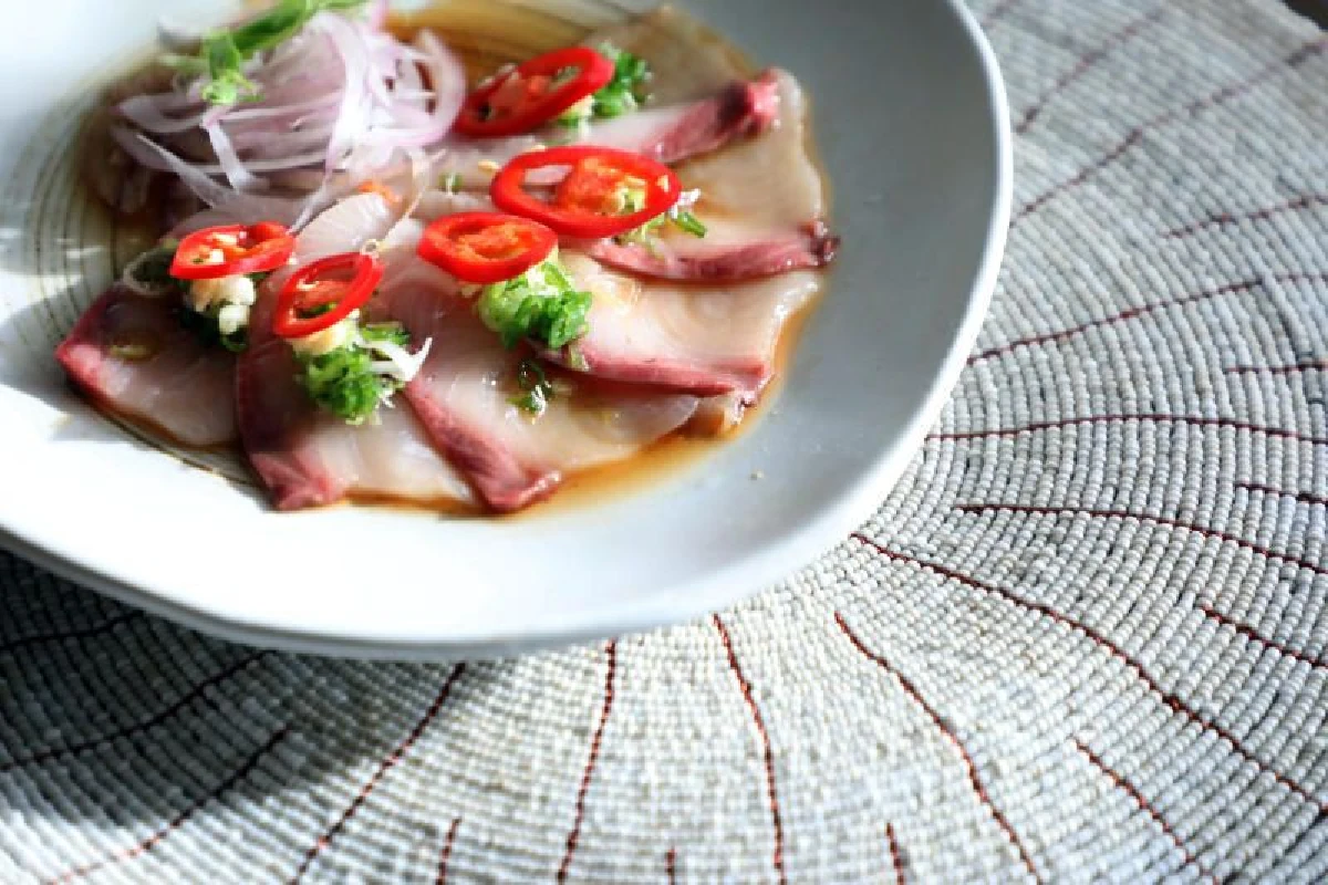 เดอะ กลาส เฮาส์ ซิลเวอร์ โมงยามแห่งการสังสรรค์