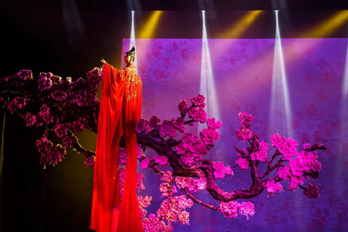 8 เหตุผลที่ไม่ควรพลาดชม สุดยอดโชว์ "เดชคัมภีร์เทวดา" กายกรรมกวางเจา