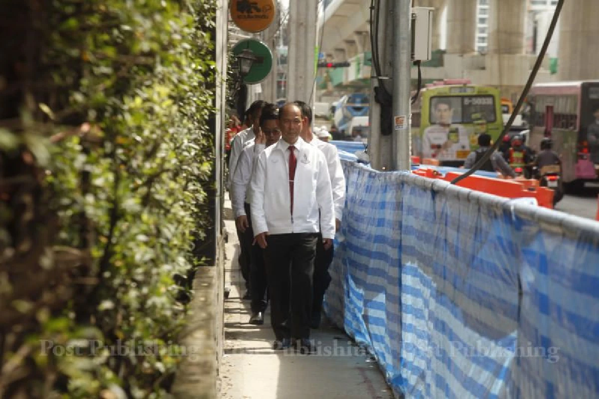 กทม.จี้ "อิตาเลียนไทย" แก้ปัญหาทางเท้าแคบบริเวณแยกรัชโยธิน
