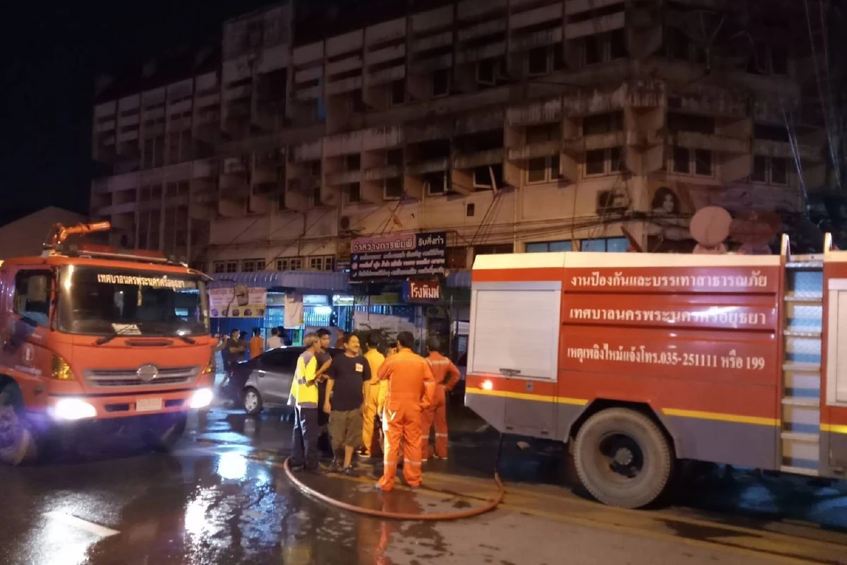 ปิดตำนานอาฮุยเจ้าของร้านเป็ดชื่อดังลุยไฟช่วยเหลือเพื่อนบ้านจนสำลักควันดับ