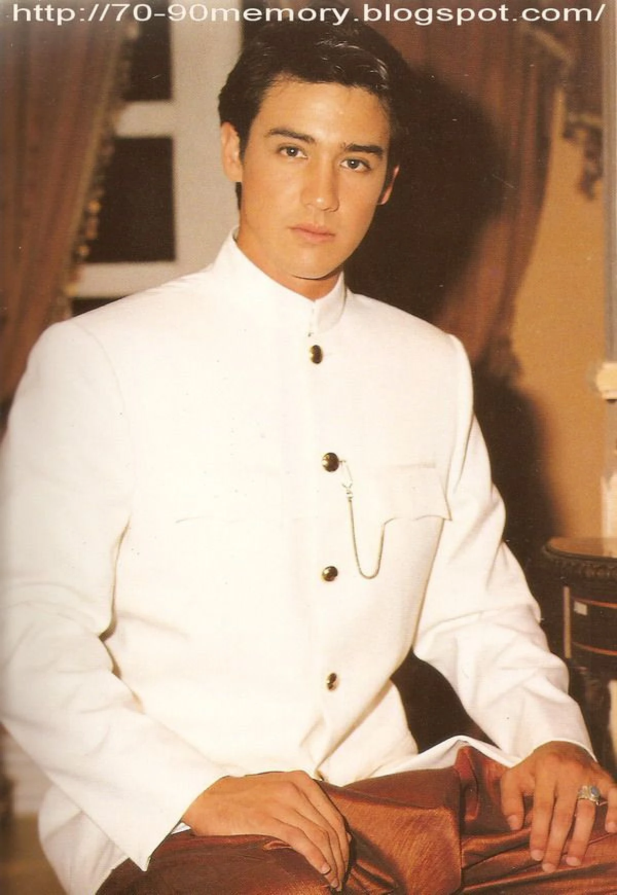 สมบัติของชาติ! ส่องภาพพระเอกในอดีต หล่อเท่เป๊ะทั้งหน้าธรรมชาติให้มา