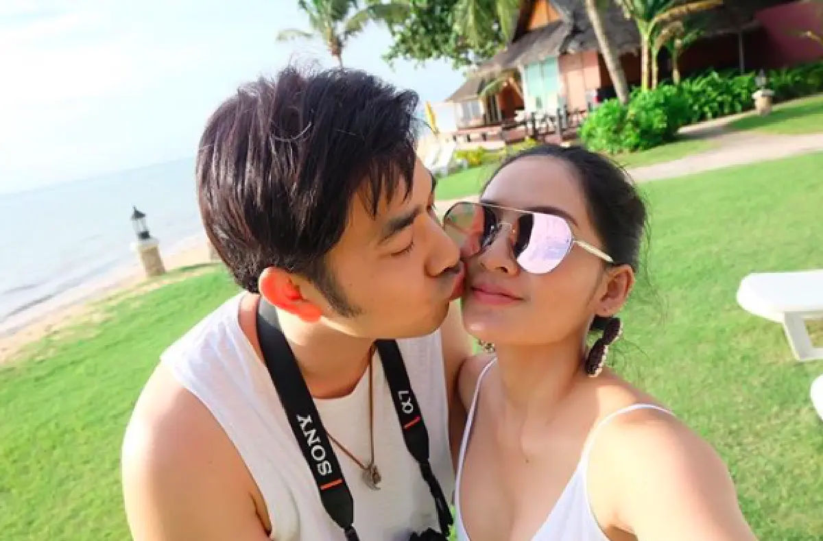 “ครูก้อย” แพ้ท้องหนักมาก “เจมส์” ให้กำลังใจภรรยา เห็นแล้วอยากแพ้ท้องแทน