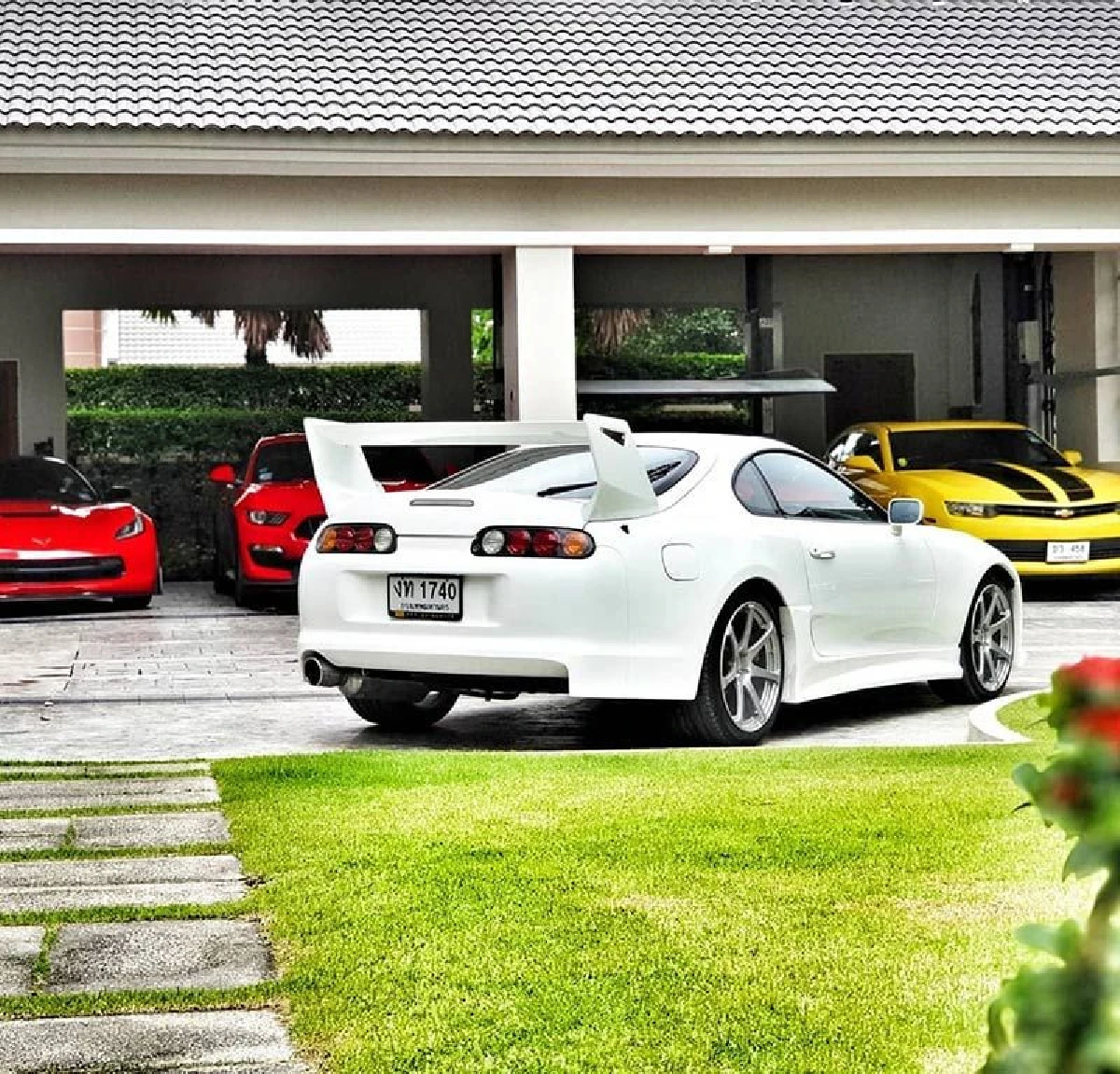 รวยจริงอะไรจริง! ดีเจเพชรจ้า รถแน่นเต็มบ้าน..แพลนติดลิฟต์ในโรงรถเพิ่ม