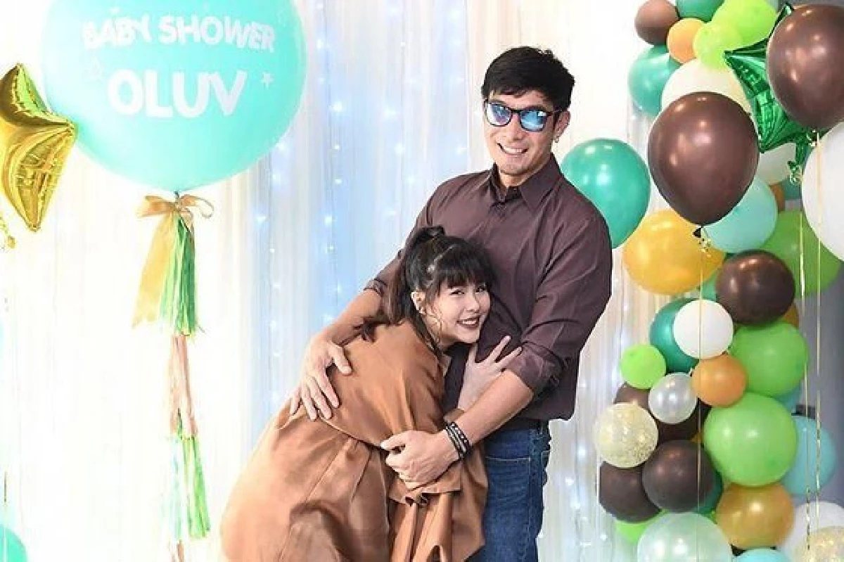 จีน่า-โอ๊ต จัดปาร์ตี้ Baby Shower ต้อนรับลูกชายคนที่ 2 น้องโอเลิฟ