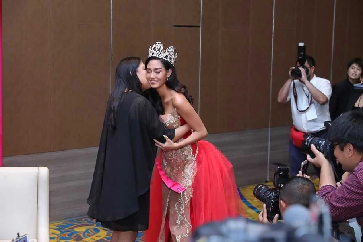 "นิโคลีน"คว้ามงกุฏ"มิสไทยแลนด์เวิลด์ 2018"