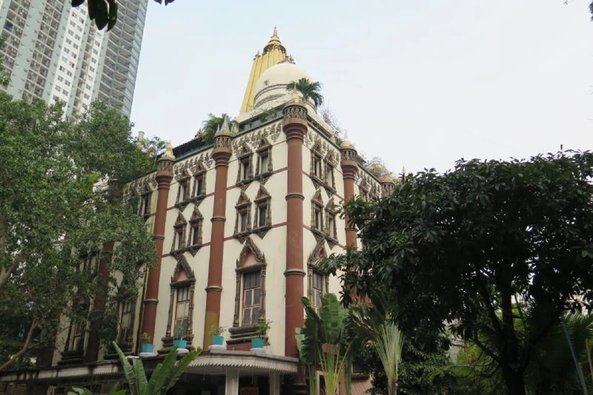 ราชินีเพลงลูกทุ่ง พุ่มพวง ดวงจันทร์ ที่วัดภาษี