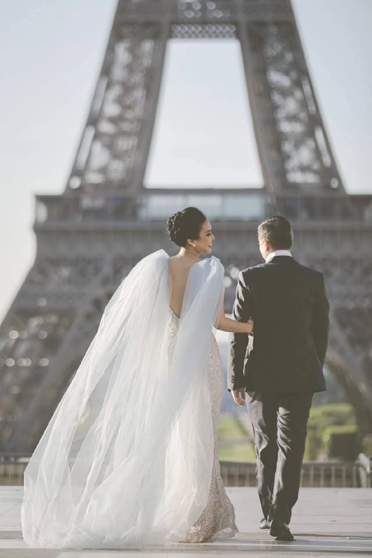 "สายฟ้า เศรษฐบุตร" อดีตพระเอกดัง ควงแฟนสาว “กุ๊ก”  เข้าพิธีแต่งงาน หลังคบหากันร่วม 7 ปี