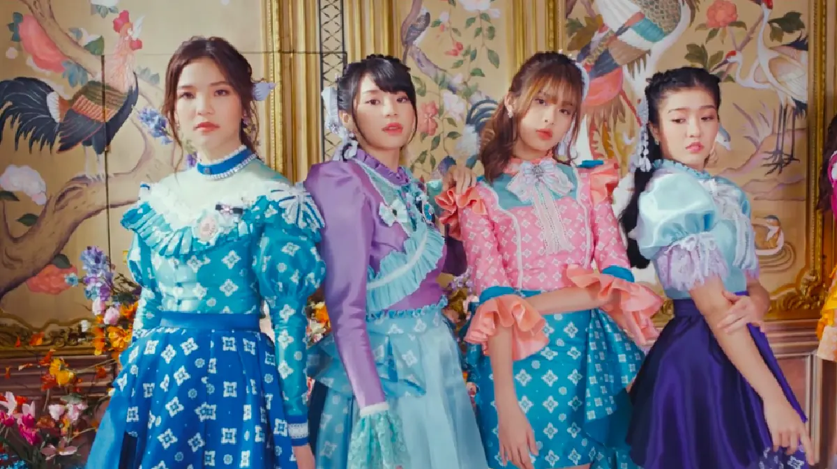 สมการรอคอย “BNK 48” ปล่อย mv ใหม่ #KimiwaMelodyTH สวยสง่าในชุดไทยประยุกต์