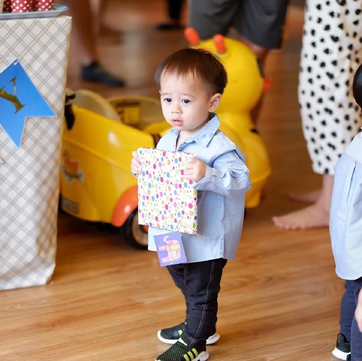 ปาร์ตี้วันเกิดครั้งแรกของ สายฟ้า-พายุ แฝดซุปตาร์อายุครบ 1 ขวบ