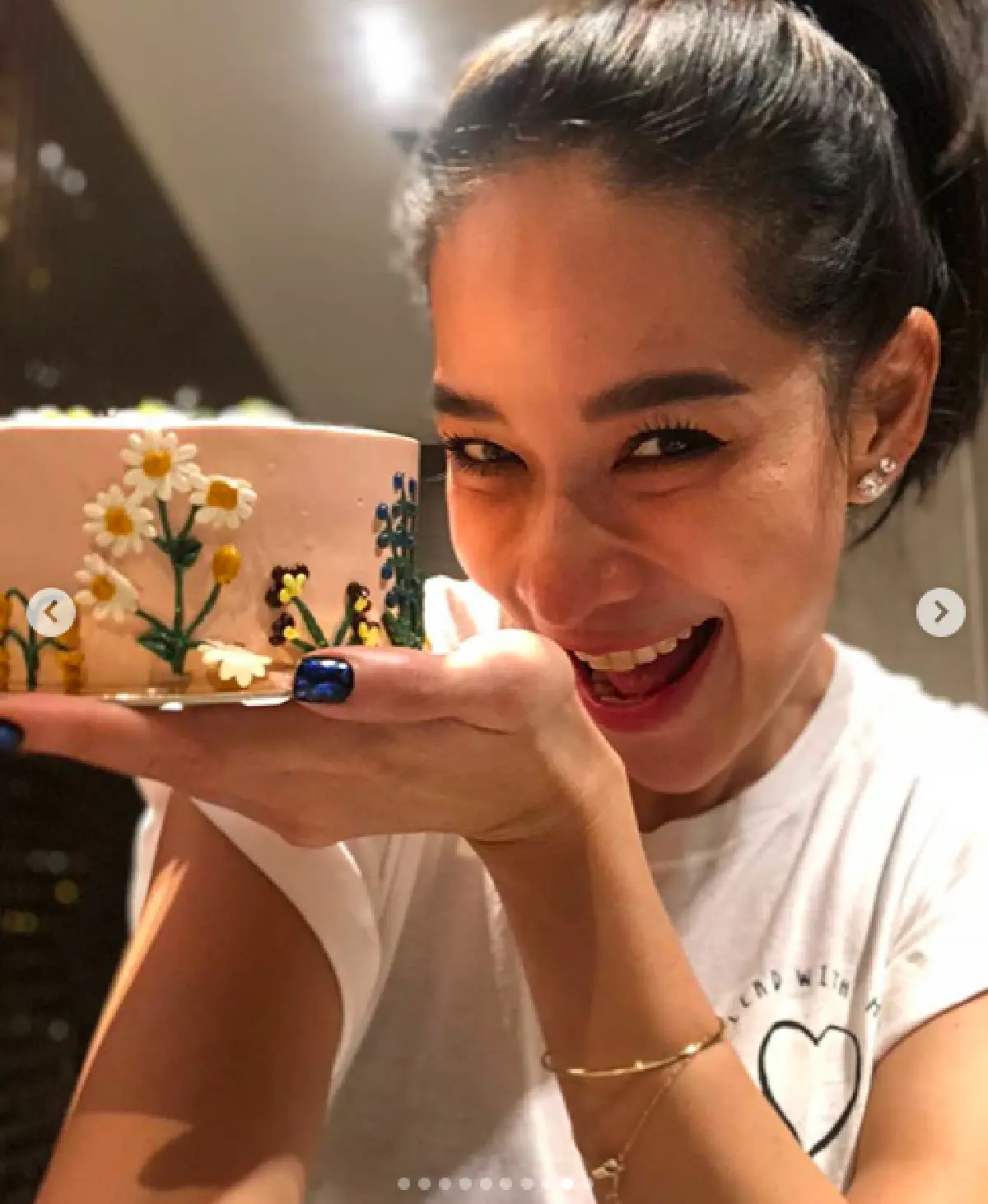 36 แล้ว! ส่องของขวัญวันเกิด “พลอย เฌอมาลย์” ที่เหล่าเพื่อนสนิทตั้งใจส่งมาให้