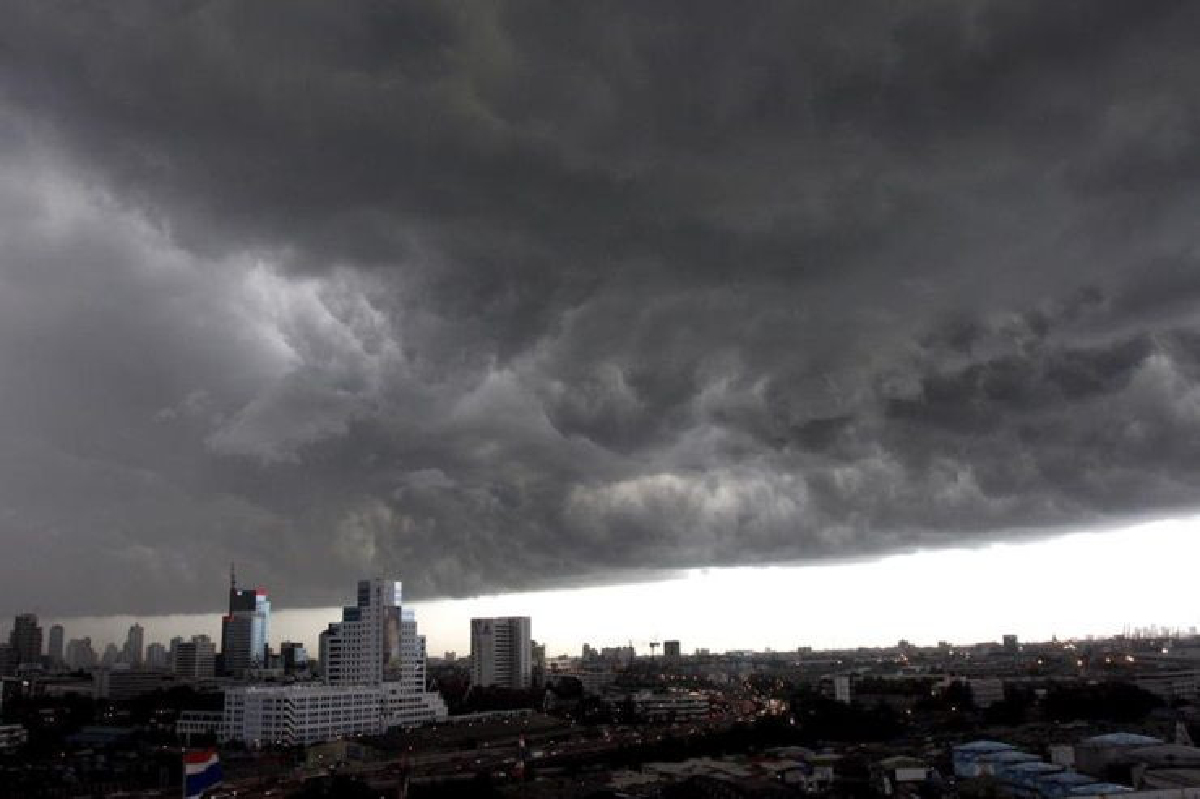 กลาง ตะวันออก ใต้ ฝนต่อเนื่อง เหนืออีสานตกลดลง กลาง ตะวันออก ใต้ ฝนต่อเนื่อง เหนืออีสานตกลดลง