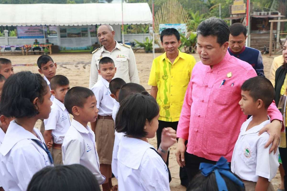 สถ.จับมือเว็ปไซต์จองที่พักระดับโลกหนุนการท่องเที่ยวชุมชน สถ.จับมือเว็ปไซต์จองที่พักระดับโลกหนุนการท่องเที่ยวชุมชน