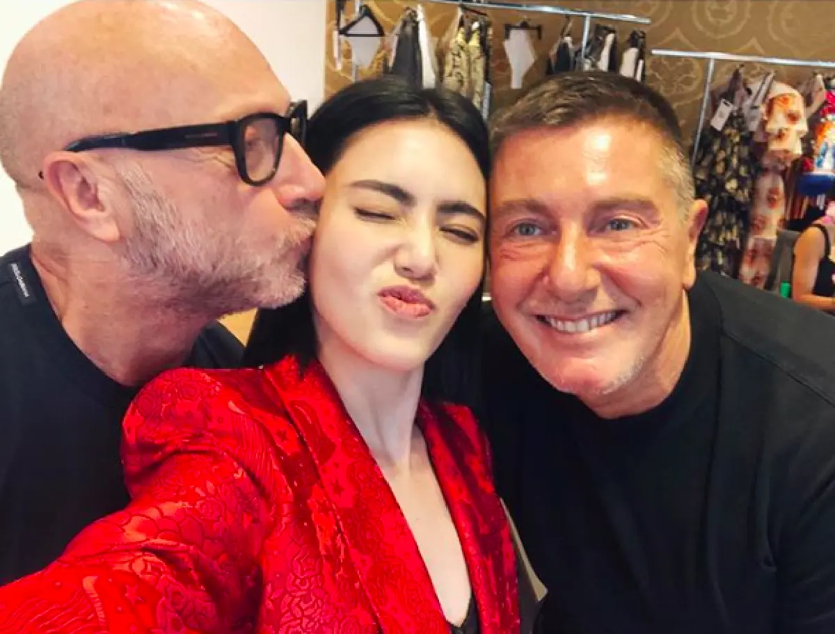 สนิทแค่ไหนถามใจดู! “ใหม่” โพสต์ภาพหอมแก้ม "เจสสิกา" อดีตสมาชิกวง Girls' Generation