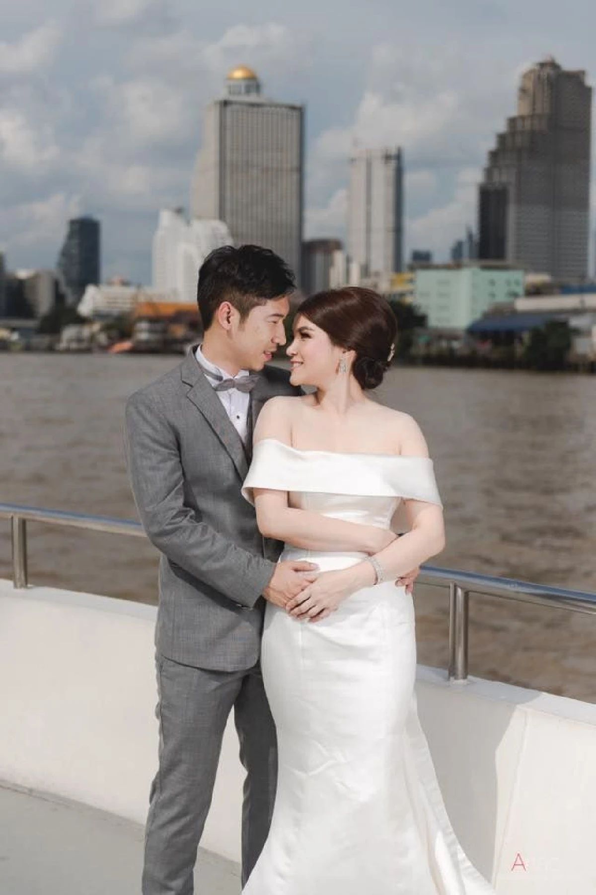 พรีเวดดิ้งสุดหรูอดีตนางเอก "แนท เอวิตรา" บนเรือสำราญที่ถูกขอแต่งงาน