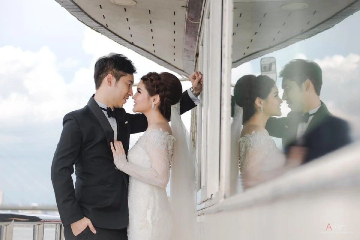 พรีเวดดิ้งสุดหรูอดีตนางเอก "แนท เอวิตรา" บนเรือสำราญที่ถูกขอแต่งงาน