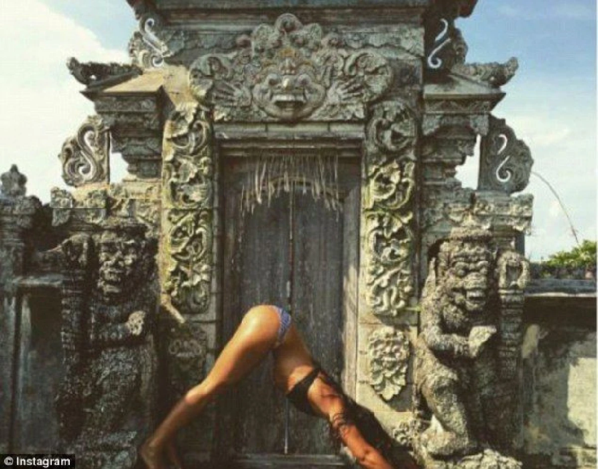 บาหลีจ่อแบน "บิกินี่"