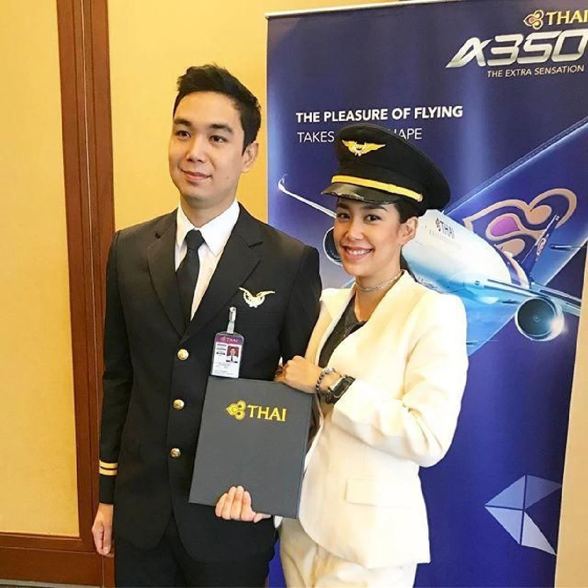 แอริน ยุกตะทัต ภูมิใจที่สุด! อินดี้ น้องชายได้เป็นนักบินตามฝันสำเร็จ