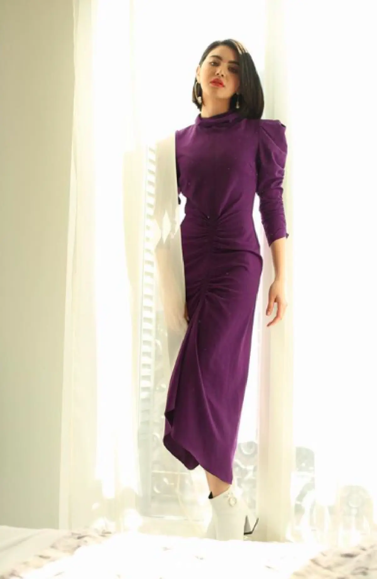 ซูมทุกดีเทลของ "ใหม่ ดาวิกา” เดินสายอวดความปังอย่างต่อเนื่องที่ Paris Fashion Week 2018