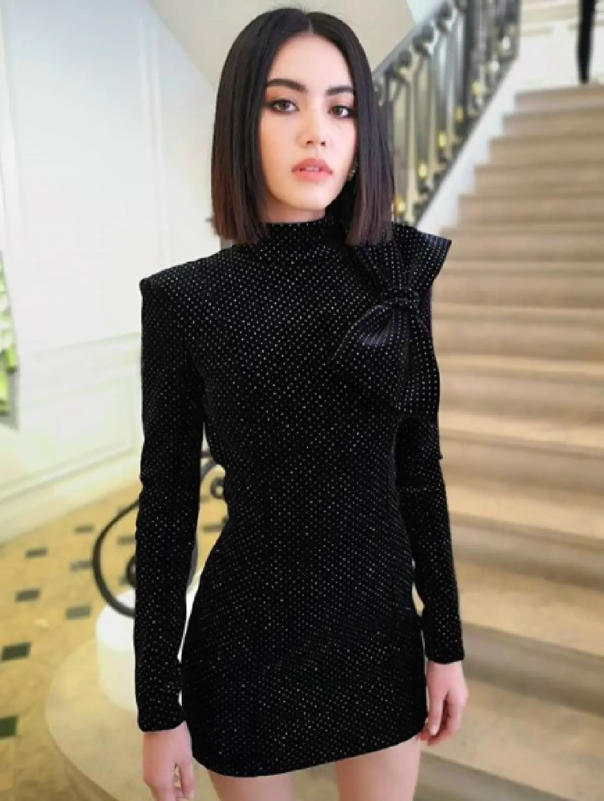 ซูมทุกดีเทลของ "ใหม่ ดาวิกา” เดินสายอวดความปังอย่างต่อเนื่องที่ Paris Fashion Week 2018