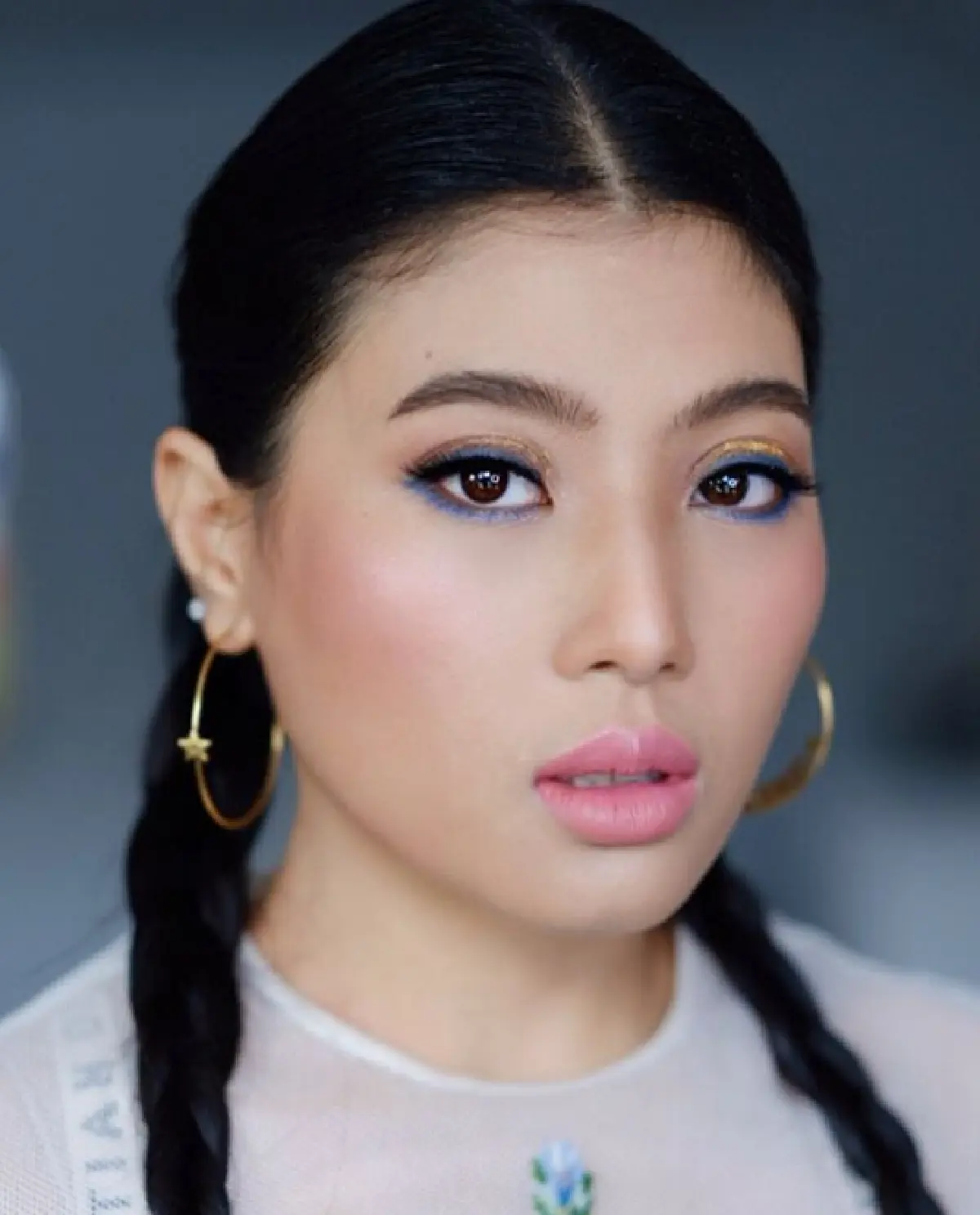 "พระองค์หญิงสิริวัณณวรีฯ" เจ้าหญิงแฟชั่นของไทย! เสด็จร่วมชมแฟชั่นโชว์ในงาน Paris Fashion Week 2018