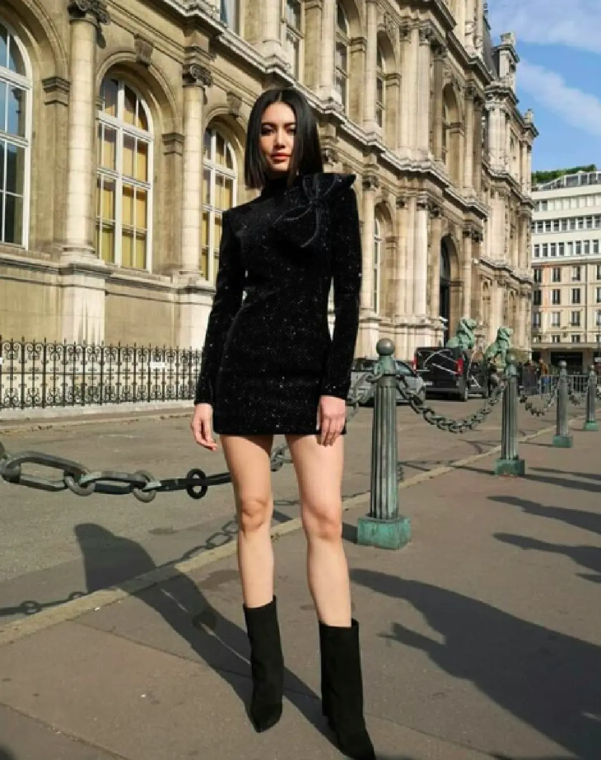 ซูมทุกดีเทลของ "ใหม่ ดาวิกา” เดินสายอวดความปังอย่างต่อเนื่องที่ Paris Fashion Week 2018
