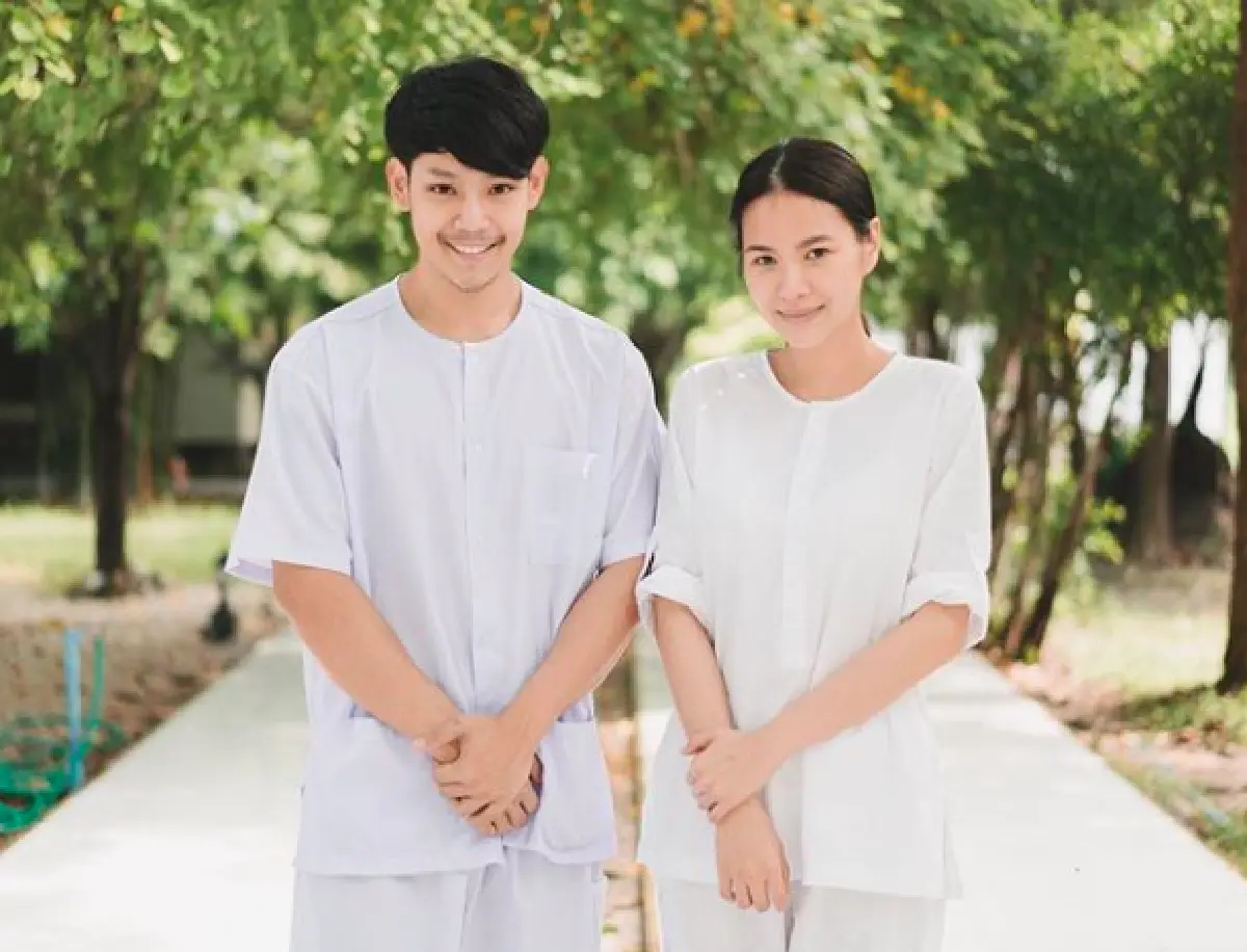 "จิ๊บ ปกฉัตร” เผยแชทไลน์ “โบวี่ อัฐมา” ท้องแล้ว! พร้อมเผยภาพในชุดแต่งงาน