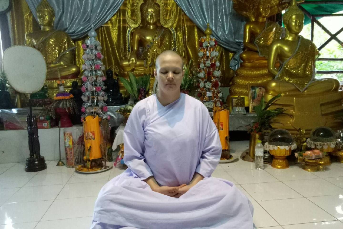 แม่ชีเอมีเครียดหนัก งดให้สัมภาษณ์ขออยู่อย่างสงบ แม่ชีเอมีเครียดหนัก งดให้สัมภาษณ์ขออยู่อย่างสงบ