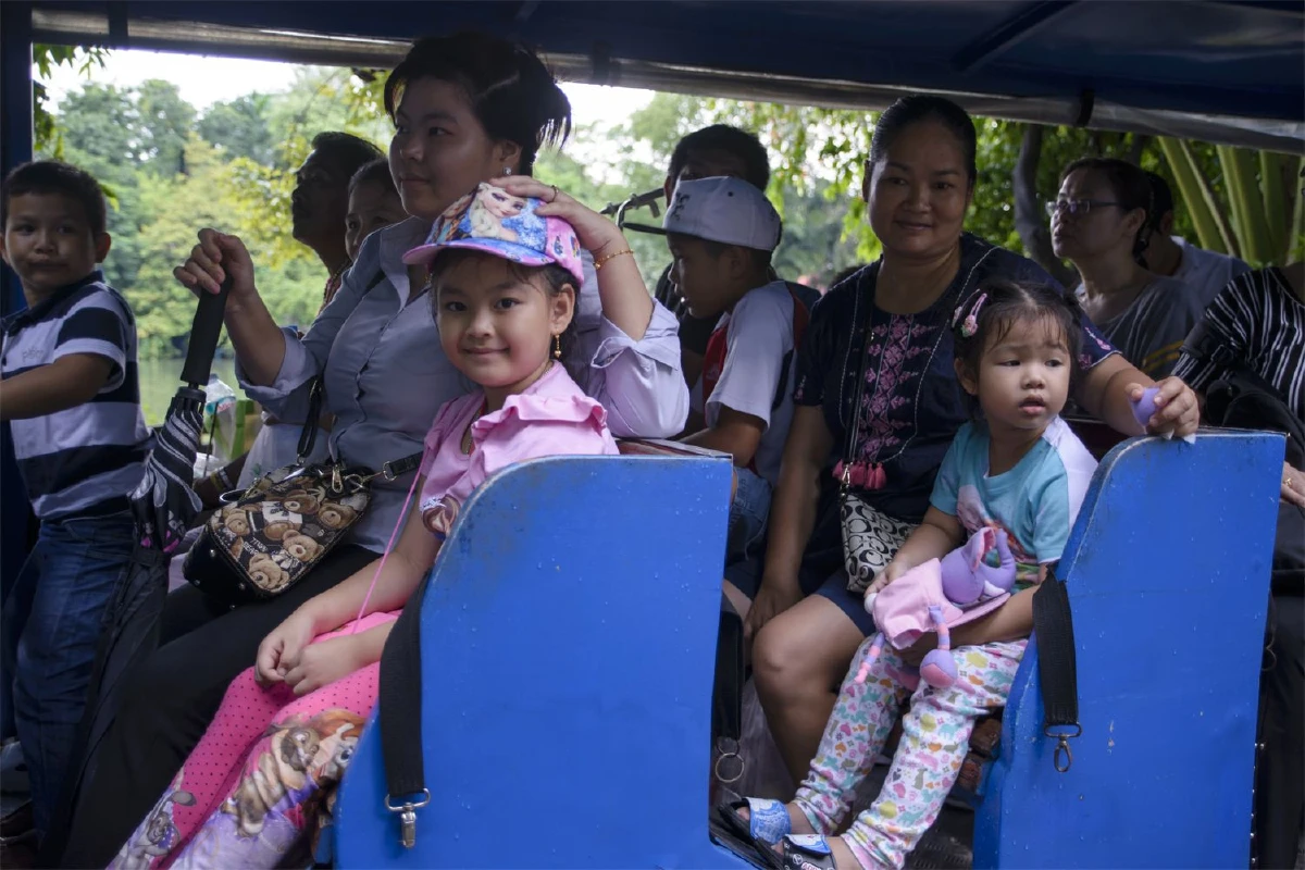 'เขาดิน'อัสดง