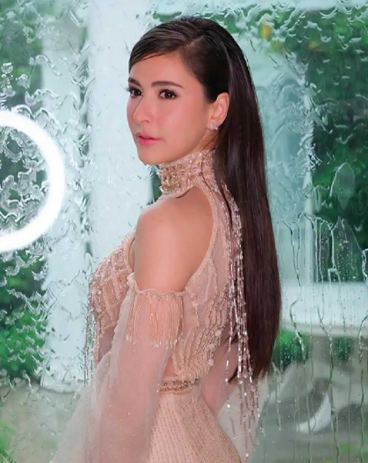 “ศรีริต้า” สลัดลุคจากสาวสวยนางฟ้า มาเป็น "เปาบุ้นจิ้น" เทพผู้ทรงธรรมแห่งศาลไคฟง