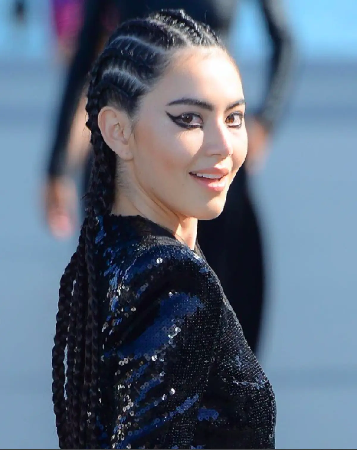 "ใหม่ ดาวิกา” ฮอตไม่หยุด ร่วมเดินแบบอวดความปังใน "Paris Fashion Week 2018”