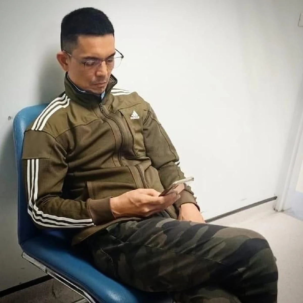 “แก้ว อภิรดี” พิษไข้ขึ้นสูงแอดมิทโรงพยาบาล ด้าน “เสธ.ต๊อด” ก็ป่วยแต่ยังคงดูแลไม่ห่าง