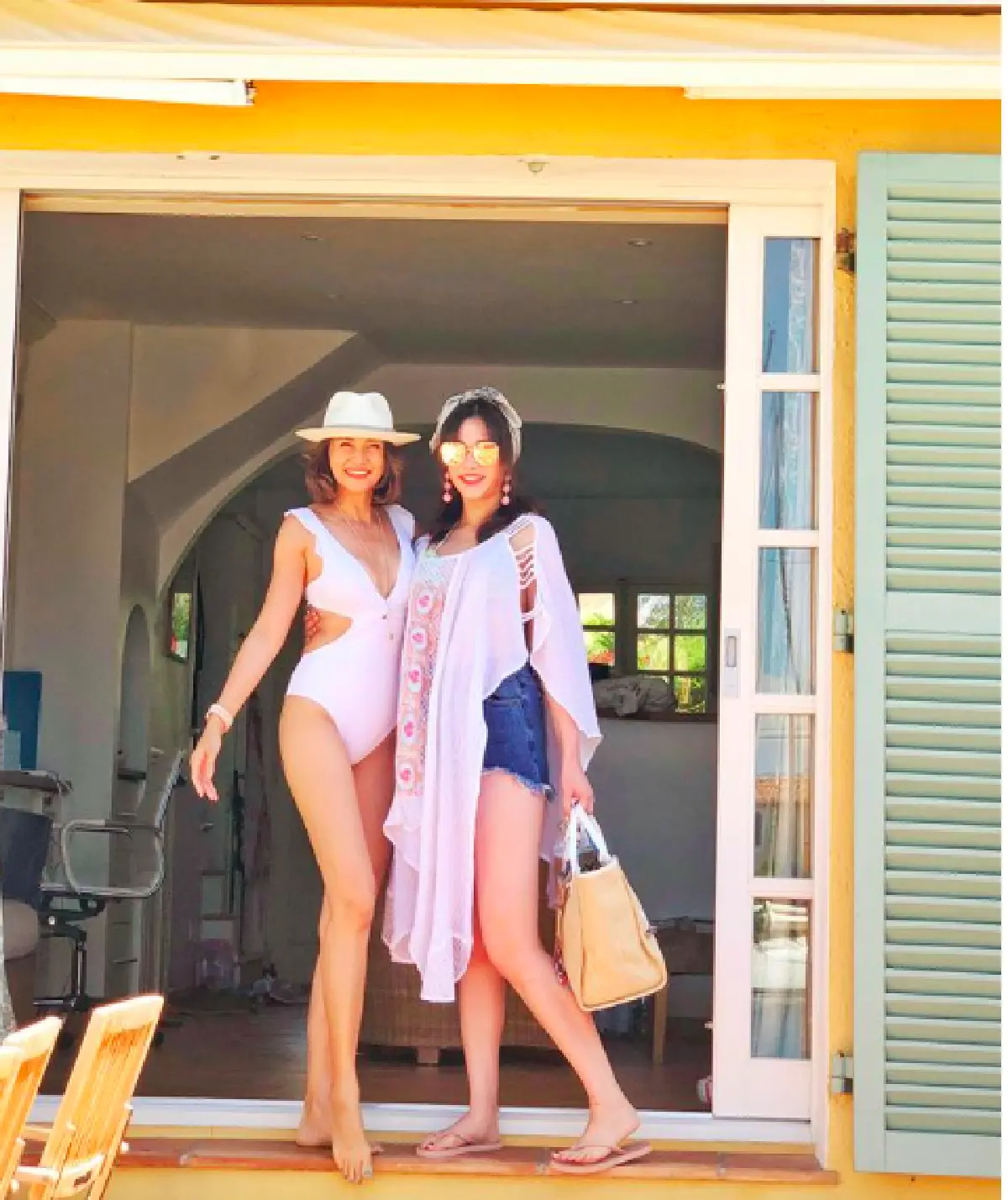 “แอน สิเรียม” ควง “น้องนนนี่" ล่องเรือยอชท์ พร้อมโชว์ชุดสุดแซ่บแพ็คคู่