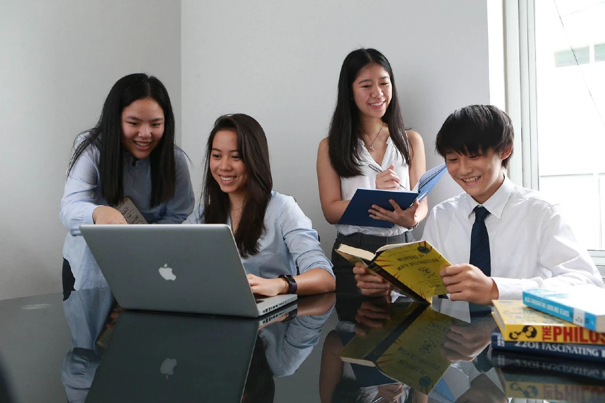 นักเรียน 'โรงเรียนนานาชาติโชรส์เบอรี กรุงเทพ' ทุบสถิติ