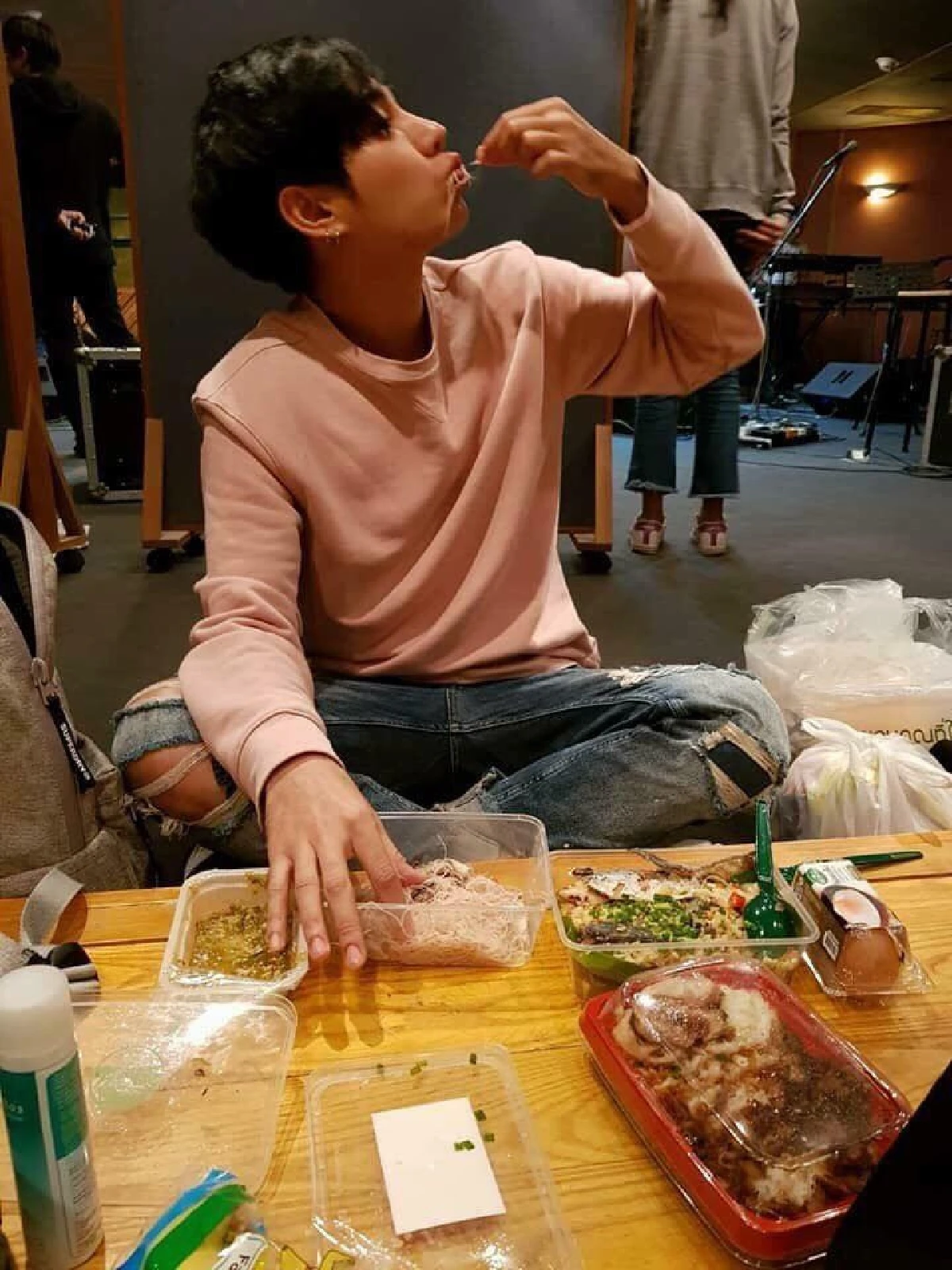 วิถีซุปตาร์ติดดิน “เป๊ก ผลิตโชค” กับไลฟ์สไตล์อยู่ง่าย กินง่าย