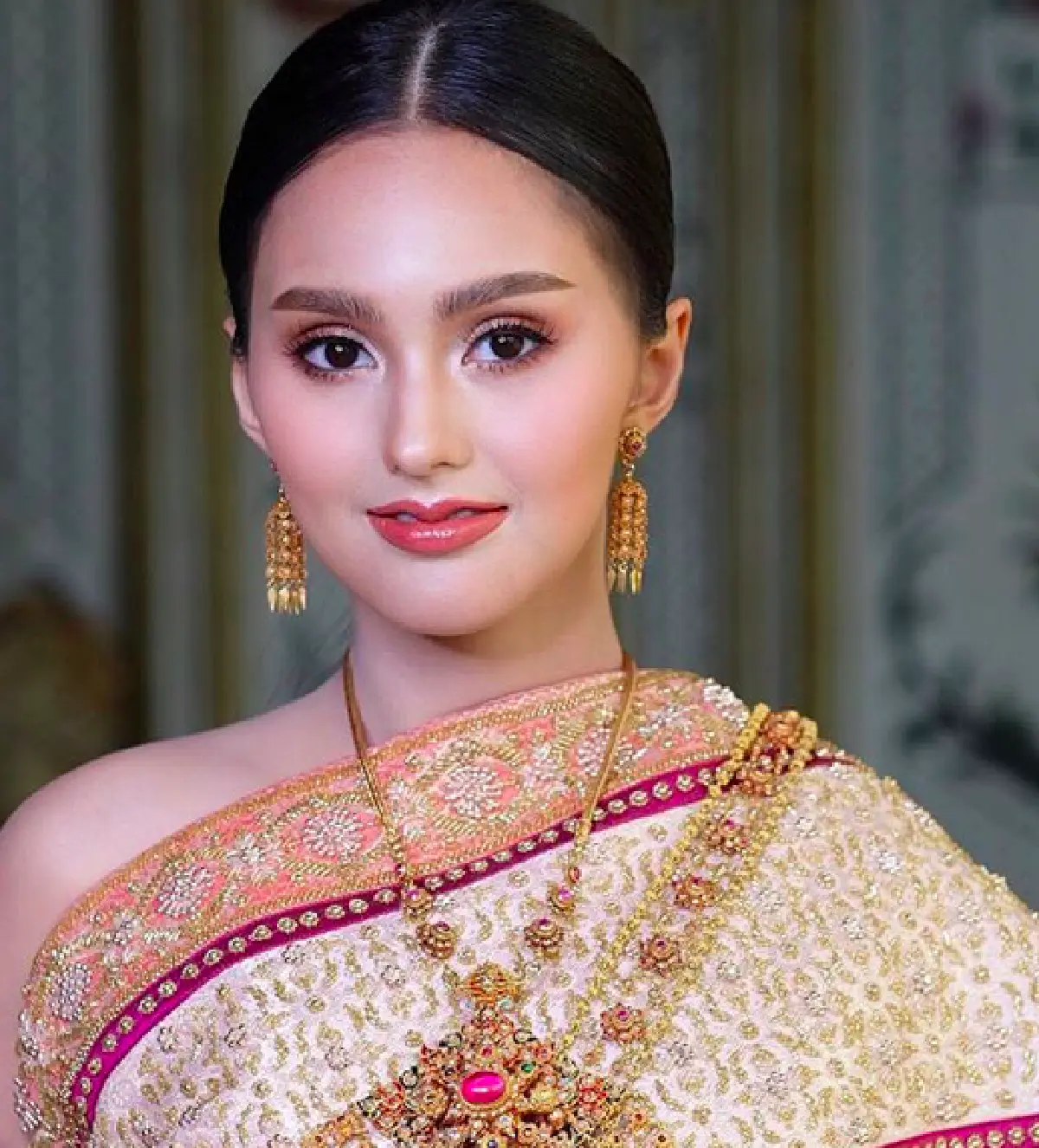ส่องภาพพรีเวดดิ้ง "เคลลี่–นาย" บอกเลยมาเต็ม สวยหรูและอลังการมาก