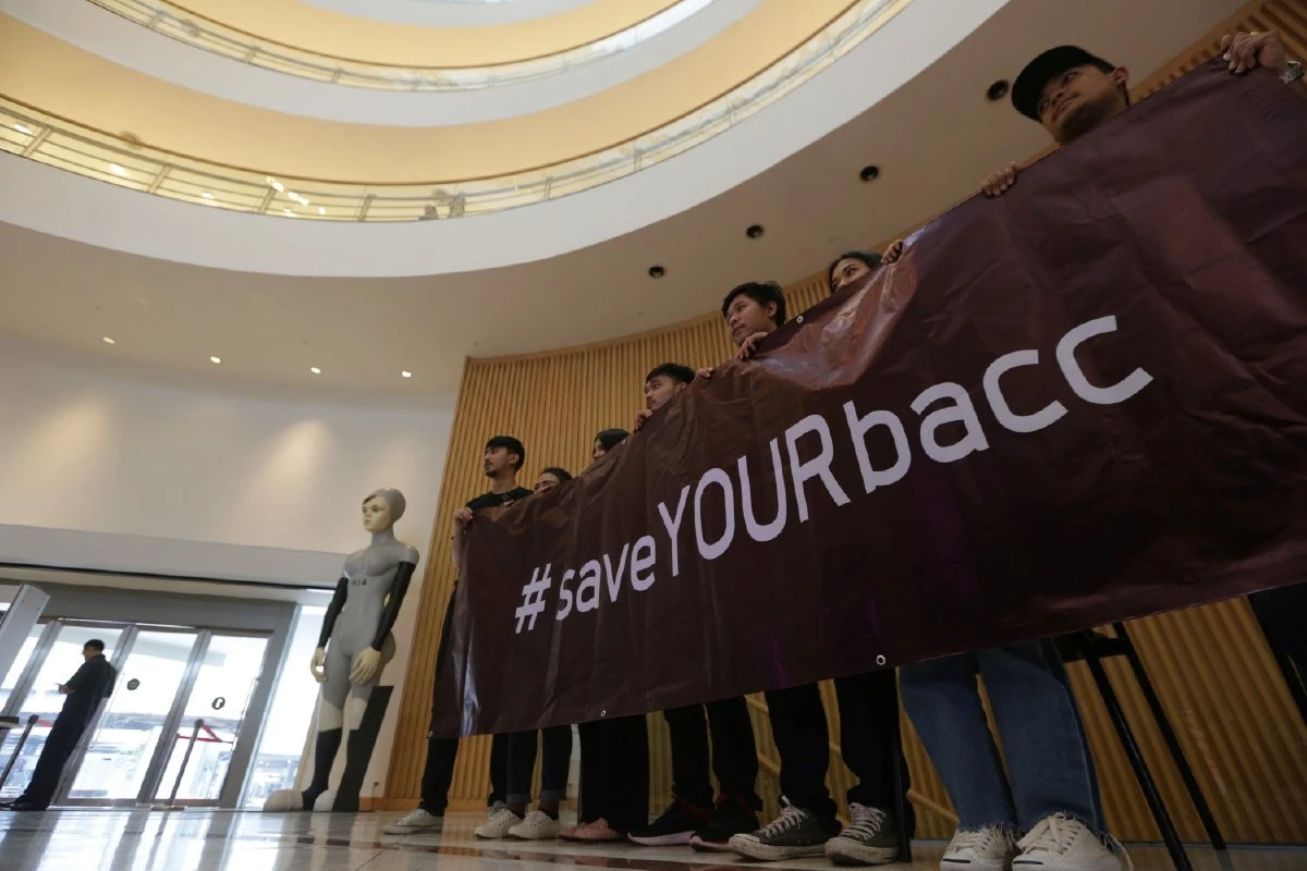 มูลนิธิหอศิลปฯต่ออายุ ระดมเงินบริจาคหาค่าน้ำ-ไฟ