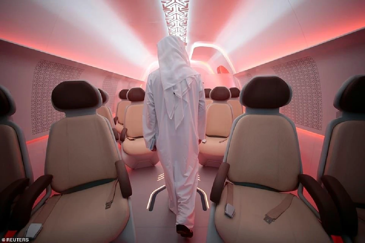 เผยโฉมไฮเปอร์ลูปโดยสารรุ่นแรกแล้ว