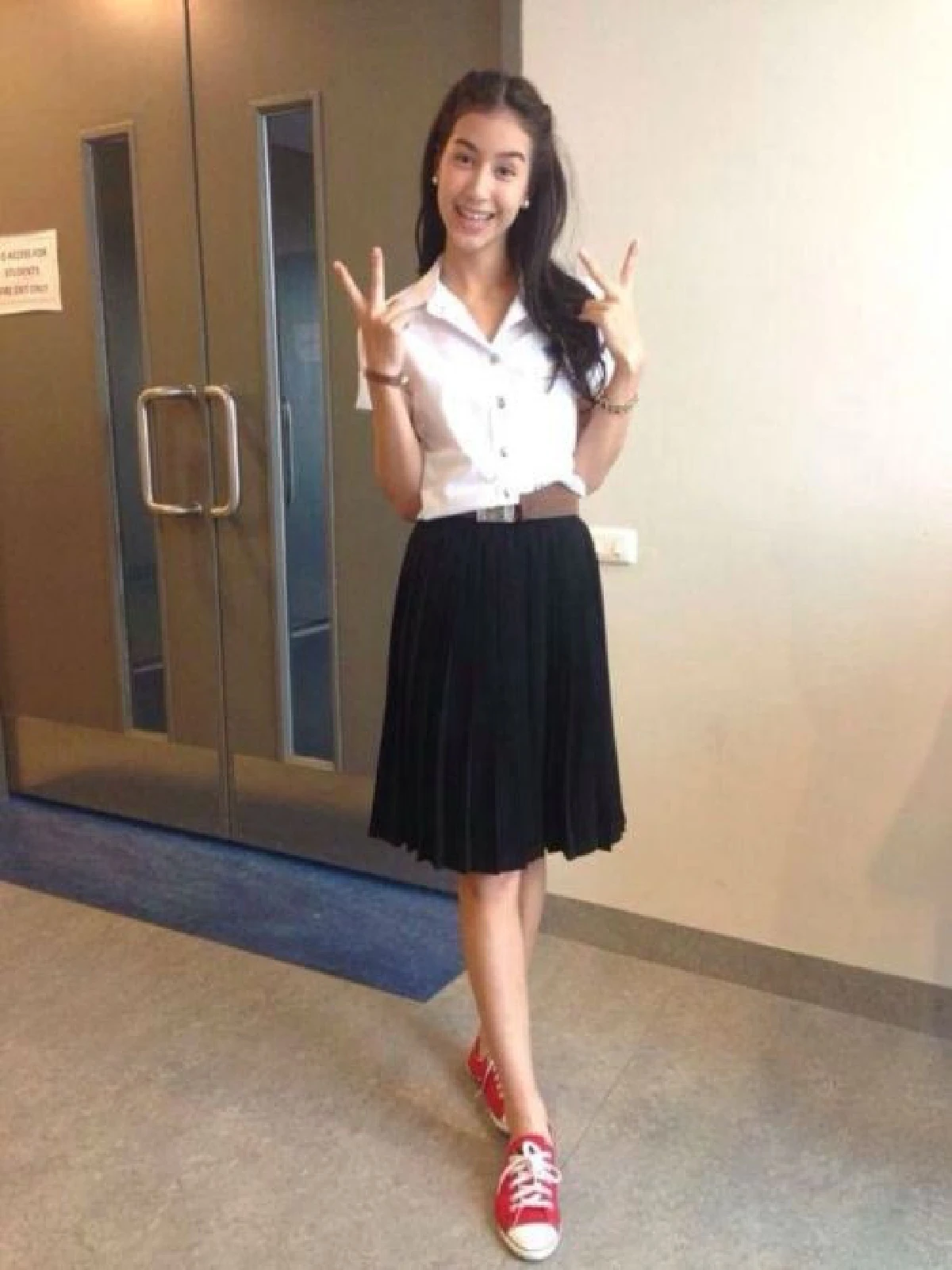 “มิ้นต์ ชาลิดา” กับพัฒนาการความสวยตั้งแต่เด็ก จนปัจจุบันที่มากขึ้นเรื่อยๆ ทุกวัน