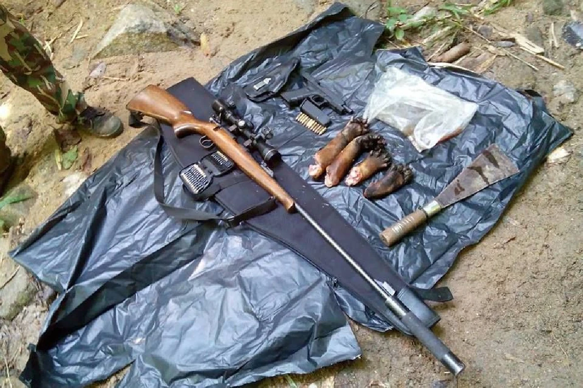 แก๊งปลัดอำเภอปฏิเสธล่าสัตว์ป่าไทรโยค จนท.เผยเจอแค่อุ้งตีนหมี4ข้างคาดเนื้อถูกกินหมดแล้ว