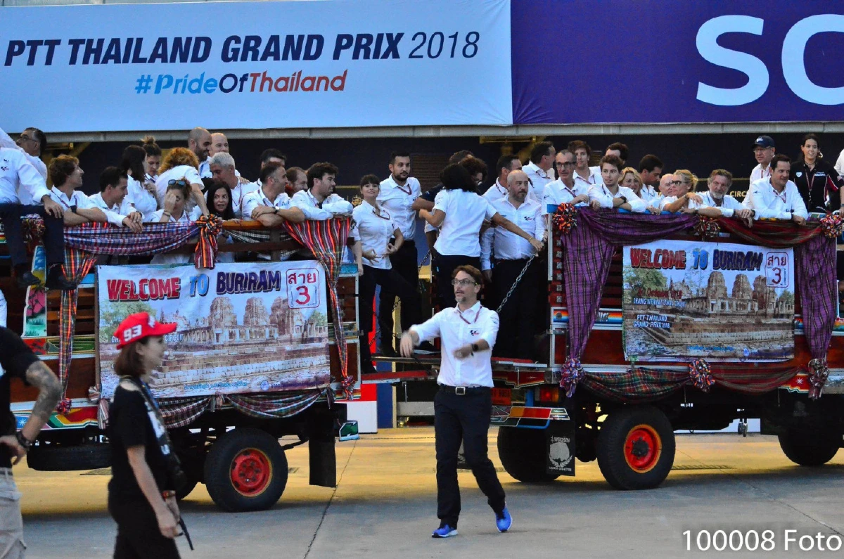 "รถอีแต๋น ไทย" ดังไกลไปทั่วโลก