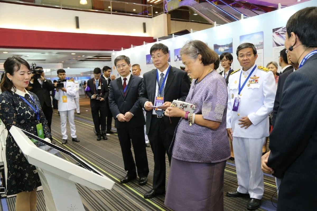 สมเด็จพระเทพฯเสด็จฯเปิดนิทรรศการแสดงเทคโนโลยีนวัตกรรมไทย-จีน