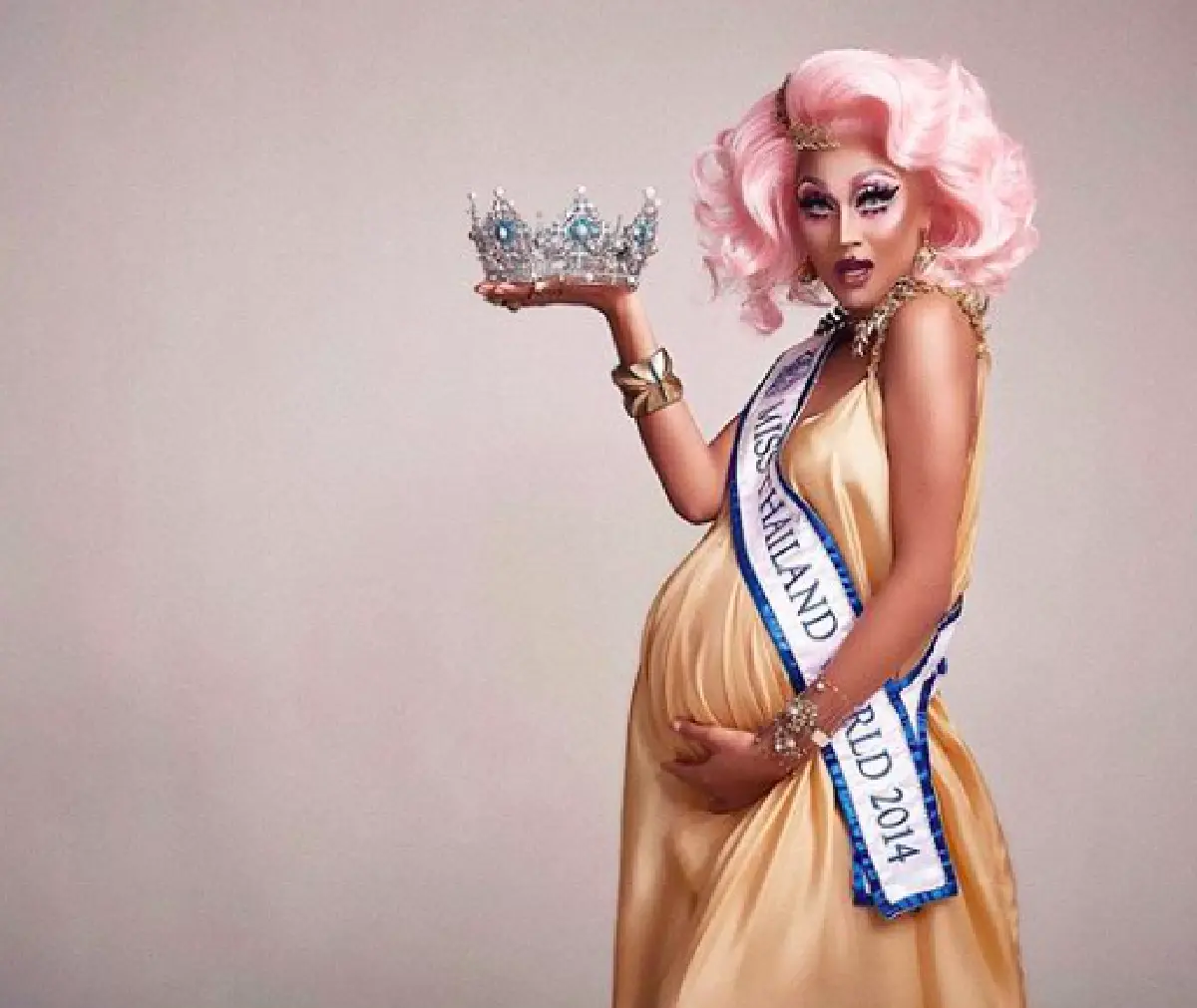 สมใจแม่ที่สุด!! “เมญ่า” เผยตื่นเต้นมาก หลังจัดเต็มแต่งเป็น Drag mom